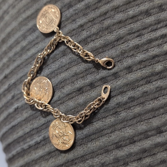Gold Tone Coin Charm Bracelet St George Dragon Medieval Style Vintage Look - Picture 5 of 6